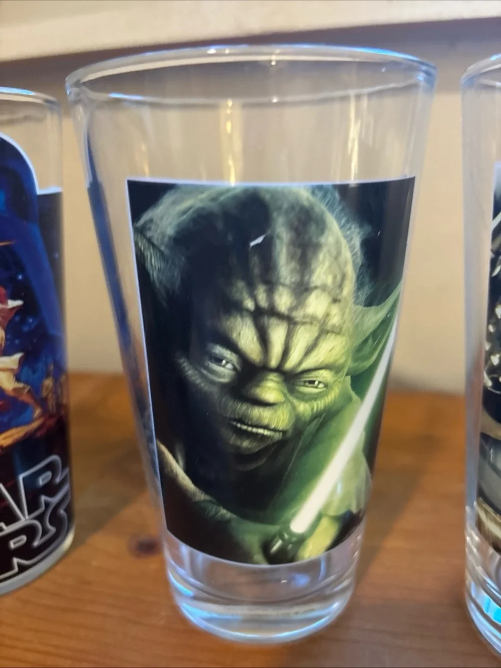Star Wars Pint Glass Set with Green Yoda and Gold C-3PO Art